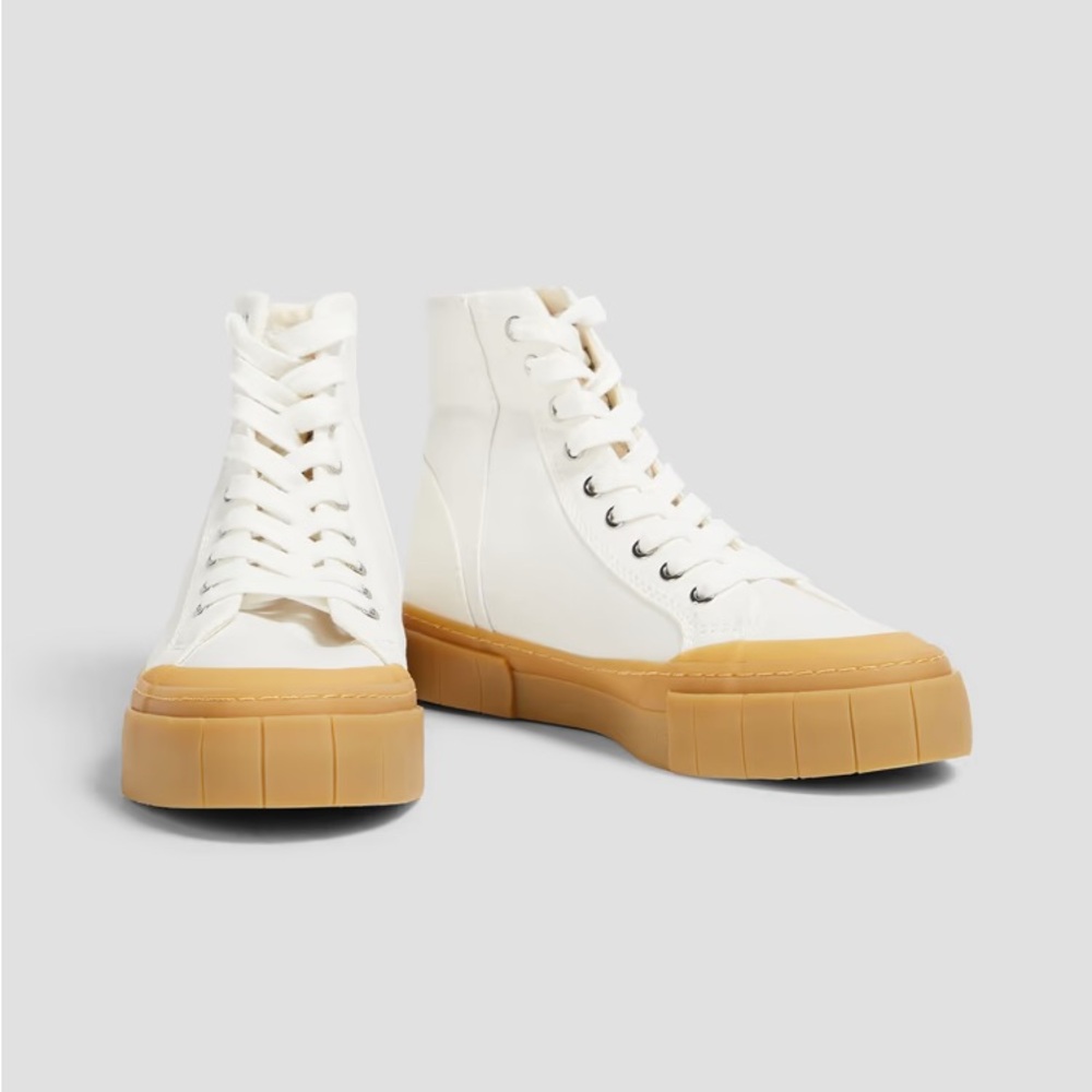 GOOD NEWS
Juice canvas high-top platform sneakers